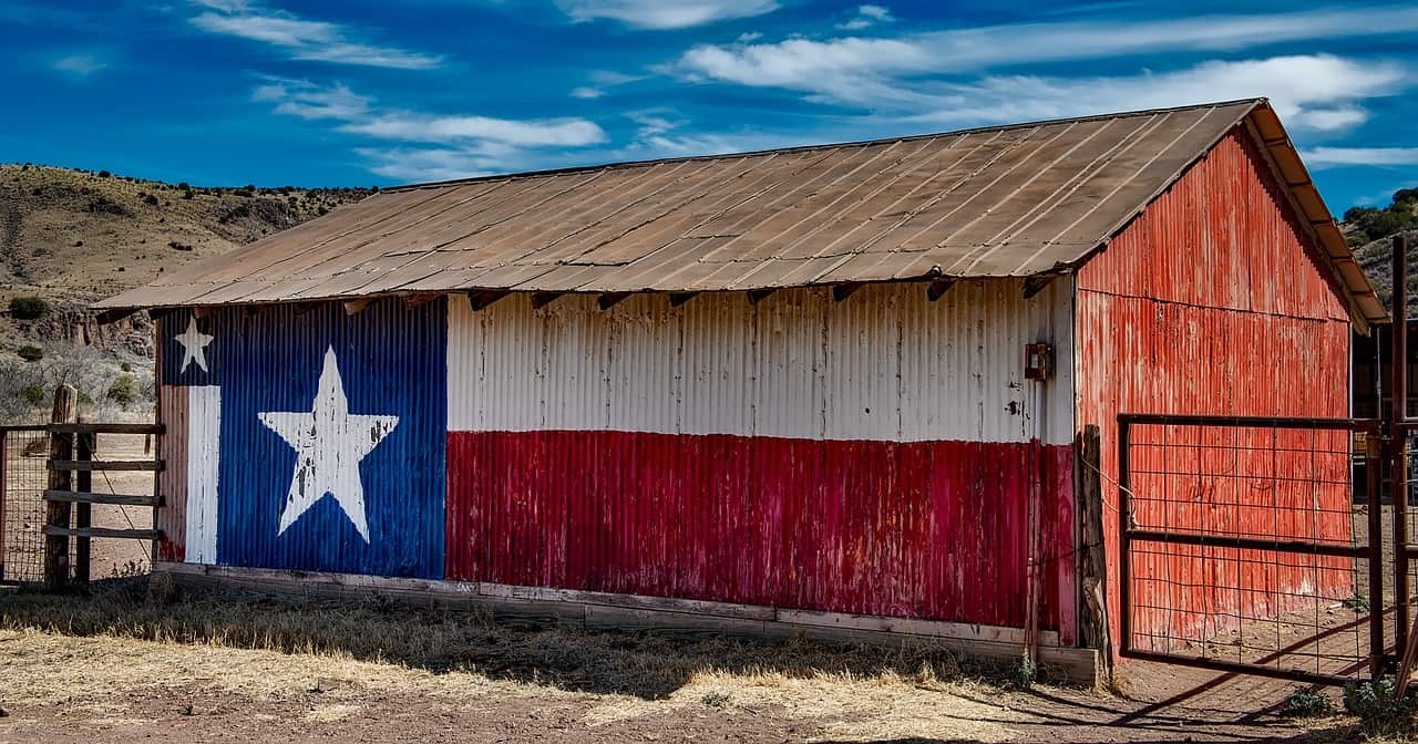 A barn showcasing the iconic Texas flag - a symbol of pride and heritage.